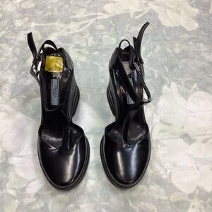 Stylish Black Women's Heels